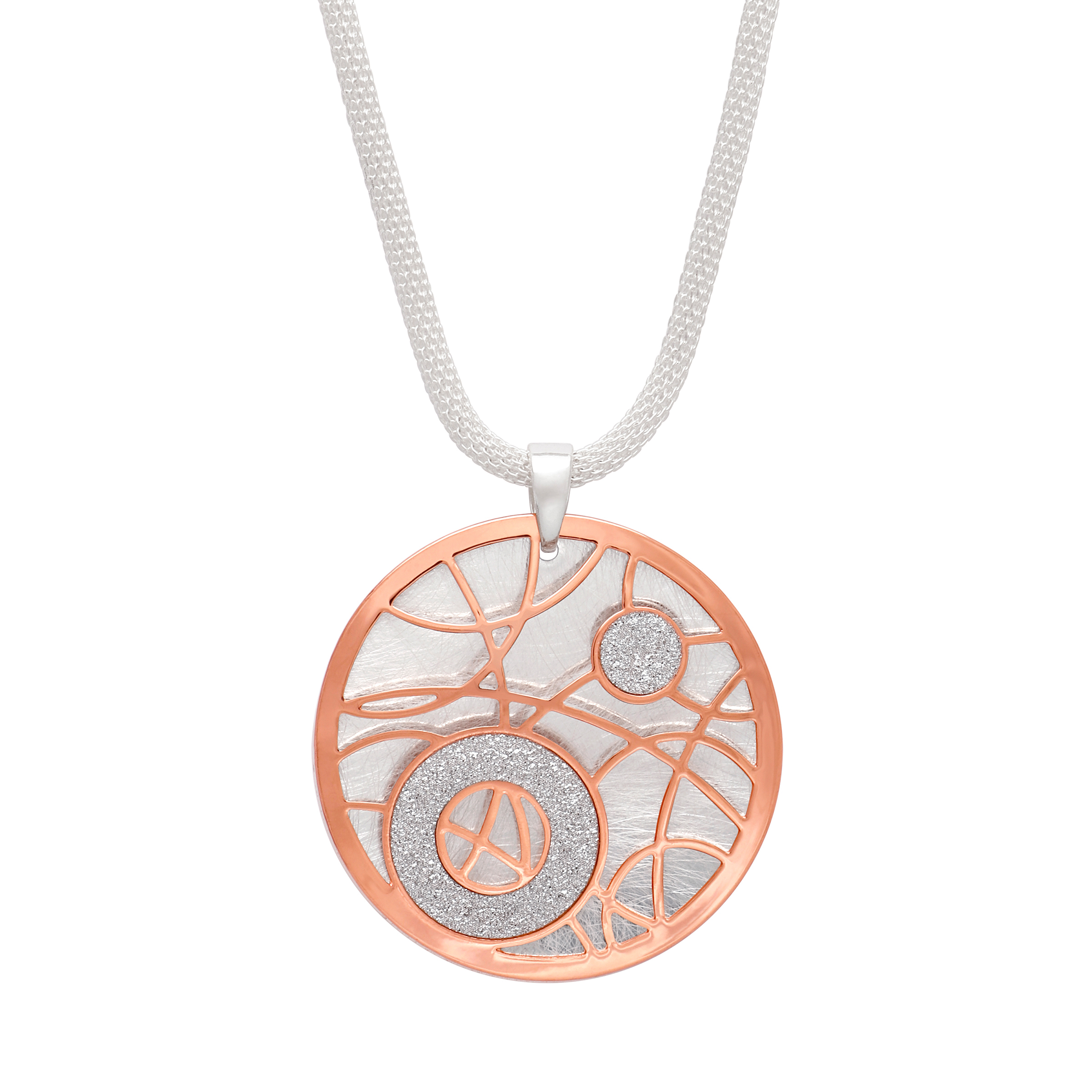 Funkelnder Mond groß an Milanesekette